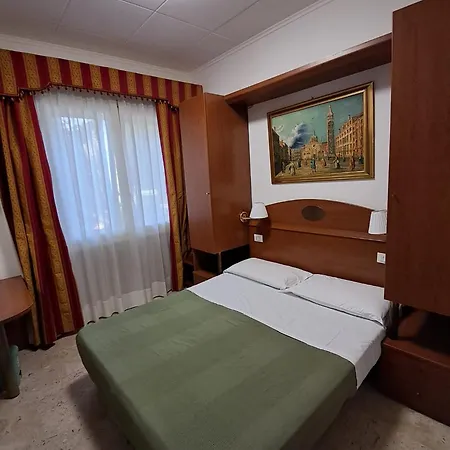 Tito 2 호텔 메스트레